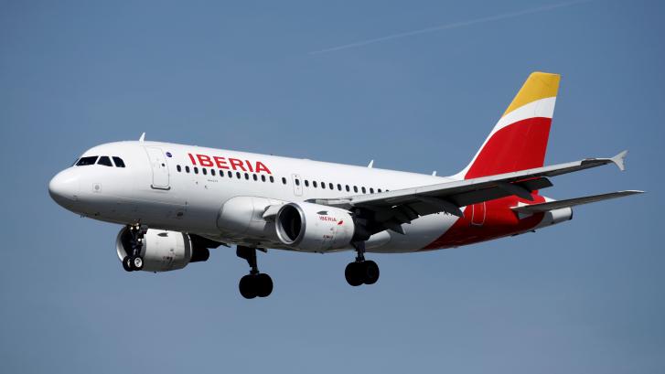 Iberia lanza una oferta limitada de billetes a numerosos destinos por 17 euros