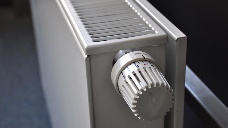 Así funciona la calefacción de zócalo: una forma innovadora de calentar tu casa y ahorrar dinero
