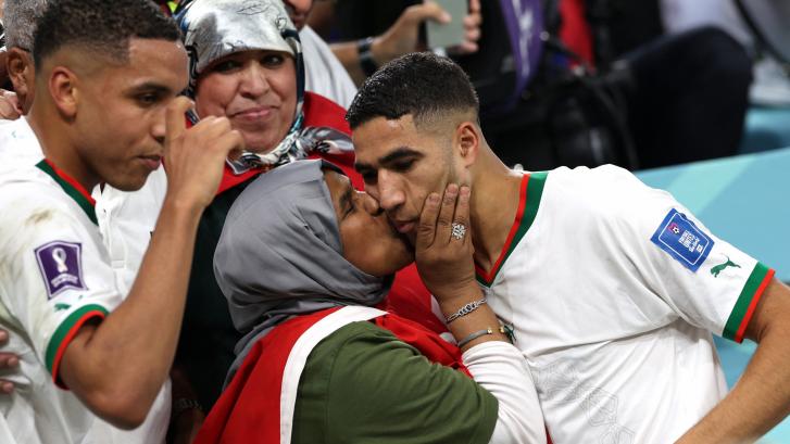 La selección marroquí son las madres o por qué el orgullo súbito de hijos de migrantes en el Mundial