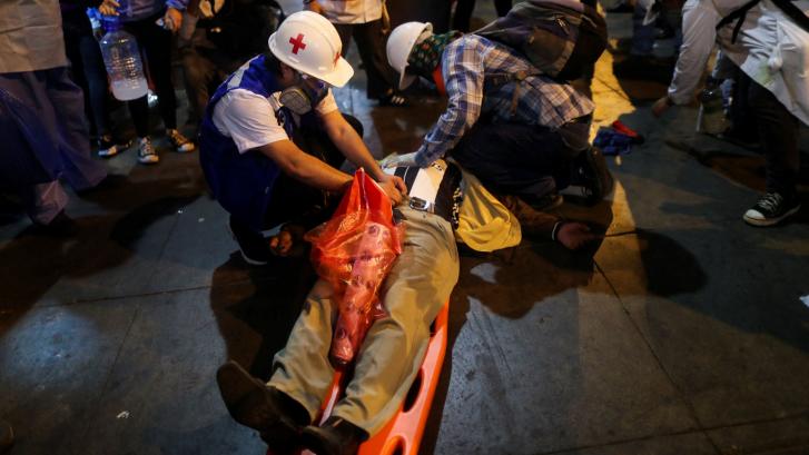 Las protestas en Perú dejan ya 17 muertos, nueve en el primer día del estado de emergencia