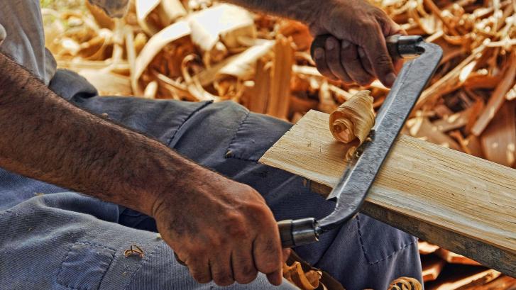 Se buscan carpinteros y tapiceros para trabajar por 30.000 euros al año en Irlanda