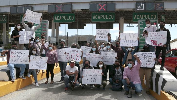 Los periodistas mexicanos gritan 