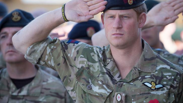 El príncipe Harry enfurece al Ejército británico y hasta a los talibán por presumir de 'hazañas' bélicas