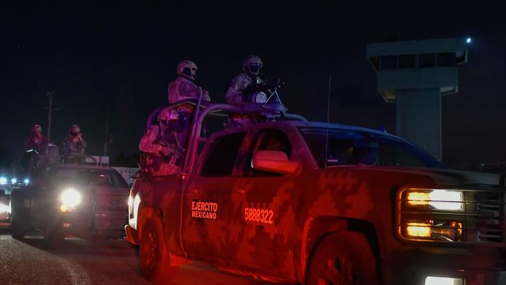 Las revueltas por la detención del hijo de 'El Chapo' dejan al menos 29 muertos, entre ellos una decena de militares