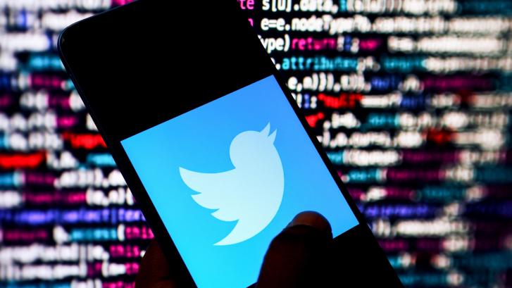 El exjefe de seguridad de Twitter denuncia que la compañía ha ocultado 