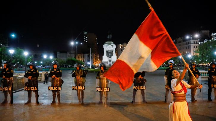Perú investiga la entrada ilegal de armamento para su uso en las manifestaciones