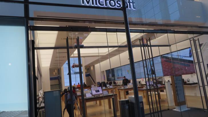 Microsoft anuncia el despido de 10.000 empleados
