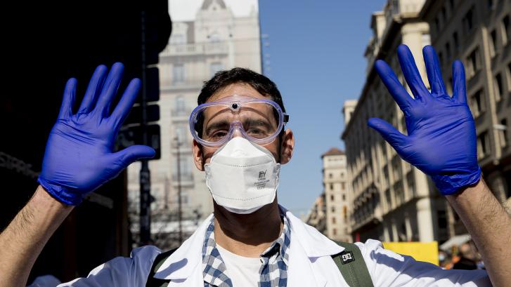 Médicos, docentes y taxistas salen a la calle este miércoles en Cataluña