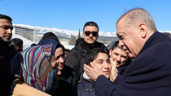 Las críticas por la gestión del terremoto ponen a prueba el liderazgo de Erdogan en año electoral
