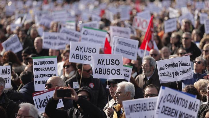 Los vecinos de Madrid vuelven a la calle masivamente para defender la sanidad pública
