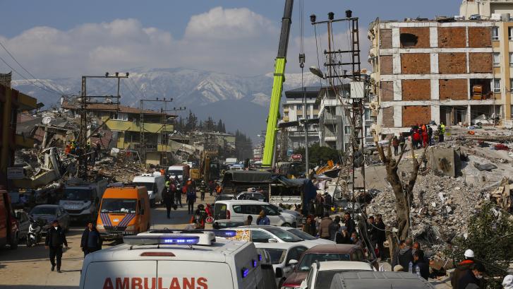 Aumentan a más de 33.000 los muertos en Turquía y Siria por el terremoto y es ya el más letal de la región en un siglo