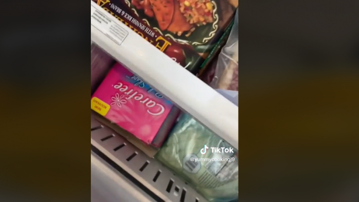 Publica un vídeo de una receta y lo que hay dentro del congelador no pasa desapercibido para nadie