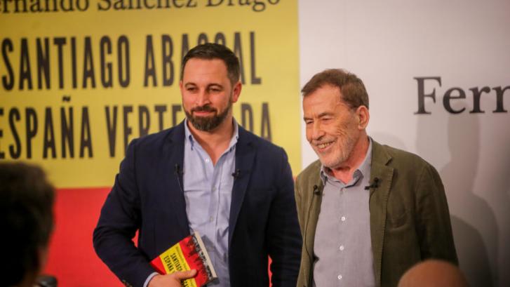 La Consejería de Cultura de Castilla y León, dirigida por Vox, premia a Sánchez Dragó, vinculado al partido