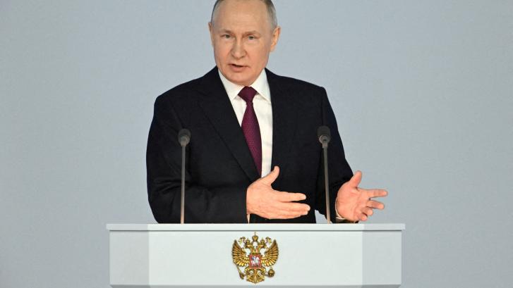 Putin acusa a la OTAN de complicidad con los crímenes del 