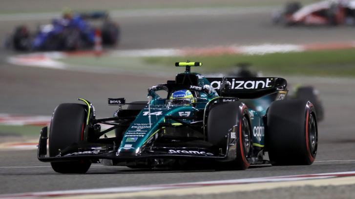 Fernando Alonso está de vuelta: consigue su primer podio con Aston Martin en el GP de Baréin