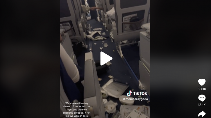 Comparte lo que ha pasado en su vuelo y la gente se queda impactada: 