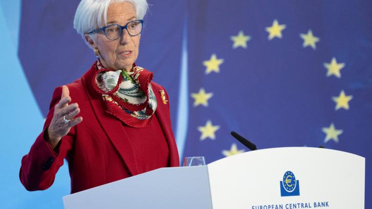 Lagarde tranquiliza a las entidades bancarias tras las crisis del Credit Suisse y el SVB