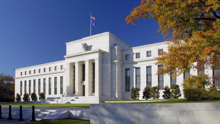 La Fed sube los tipos de interés en 25 puntos básicos pese a la crisis bancaria