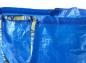 Zara versiona la bolsa azul de Ikea