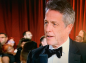 Hugh Grant se lleva el Oscar a la peor entrevista: el minuto más comentado de la noche