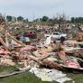 Las devastadores imágenes de destrucción de un tornado en Kentucky que deja al menos 18 muertos