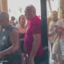 Los israelís huyen de las playas de Tel Aviv los refugios ante el inminente ataque de Irán