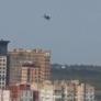 El momento en el que un dron ucraniano impacta contra un edificio residencial en Rusia