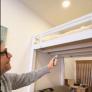Esta es la manera de ganar metros en tu habitación sin hacer obras: mucha atención