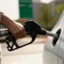 Los descuentos que lanzan en abril las principales gasolineras: Repsol, Cepsa, Shell…