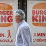 Burger King decide cobrar un producto que antes era gratis y se abre un debate