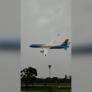 El arriesgado sobrevuelo del nuevo avión del presidente de Argentina