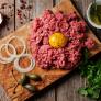 Un experto en seguridad alimentaria aclara el tipo de tabla que hay que usar en la cocina para cortar