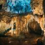 La estalactita más grande del mundo se oculta en esta cueva de Málaga