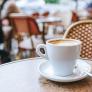 Adiós a tomar café como ahora: en el extranjero se ponen en guardia con la polémica tendencia que nace en España