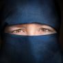 Una niña de 10 años es obligada a quitarse el niqab en clase y volver al colegio con la cara descubierta