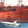 Máxima alerta por un vertido de miles de litros en el puerto de Ceuta