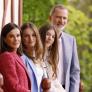 Un experto en comunicación no verbal saca una conclusión rotunda sobre esta imagen de Felipe VI y Letizia con sus hijas
