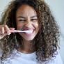 Un reconocido dentista desvela la parte crucial a la hora de lavarse los dientes
