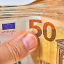 El pueblo español inundado de billetes falsos