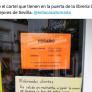 El cartel que hay colocado en la puerta de una librería de Sevilla es mejor que muchos bestseller