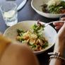 Un cocinero cuenta perplejo lo que hizo una clienta con una ensalada: al final dijo que no la quería