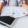 Una joven se postula a más de 100 ofertas de empleo y llega a una dura conclusión: "Solo buscan ganar dinero"
