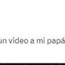 Enseña a su padre un vídeo del móvil y el mensaje que justo le envía su amiga es de todo menos oportuno