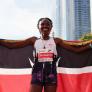 Ruth Chepngetich logra el récord del mundo de maratón con una marca de 2h 9m 56s