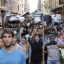 Miles de personas esperan en la Ciudad de las Artes de Valencia para organizarse y ayudar en la zona afectada por la DANA