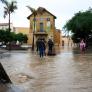 Un jubilado se muda a España para huir del mal tiempo de su país y tiene el susto de su vida con un tornado