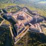 La fortaleza militar más grande del mundo está a media hora de España y custodia siglos de historia