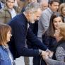 Felipe y Letizia, aplaudidos en Chiva tras su tensa visita a Paiporta