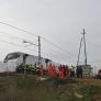 El pueblo partido por las vías del tren en el que te juegas la vida para llegar a la estación de autobús