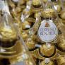 La avalancha de quejas por el popular anuncio de Ferrero Rocher: "Más de 600 cartas e innumerables llamadas"